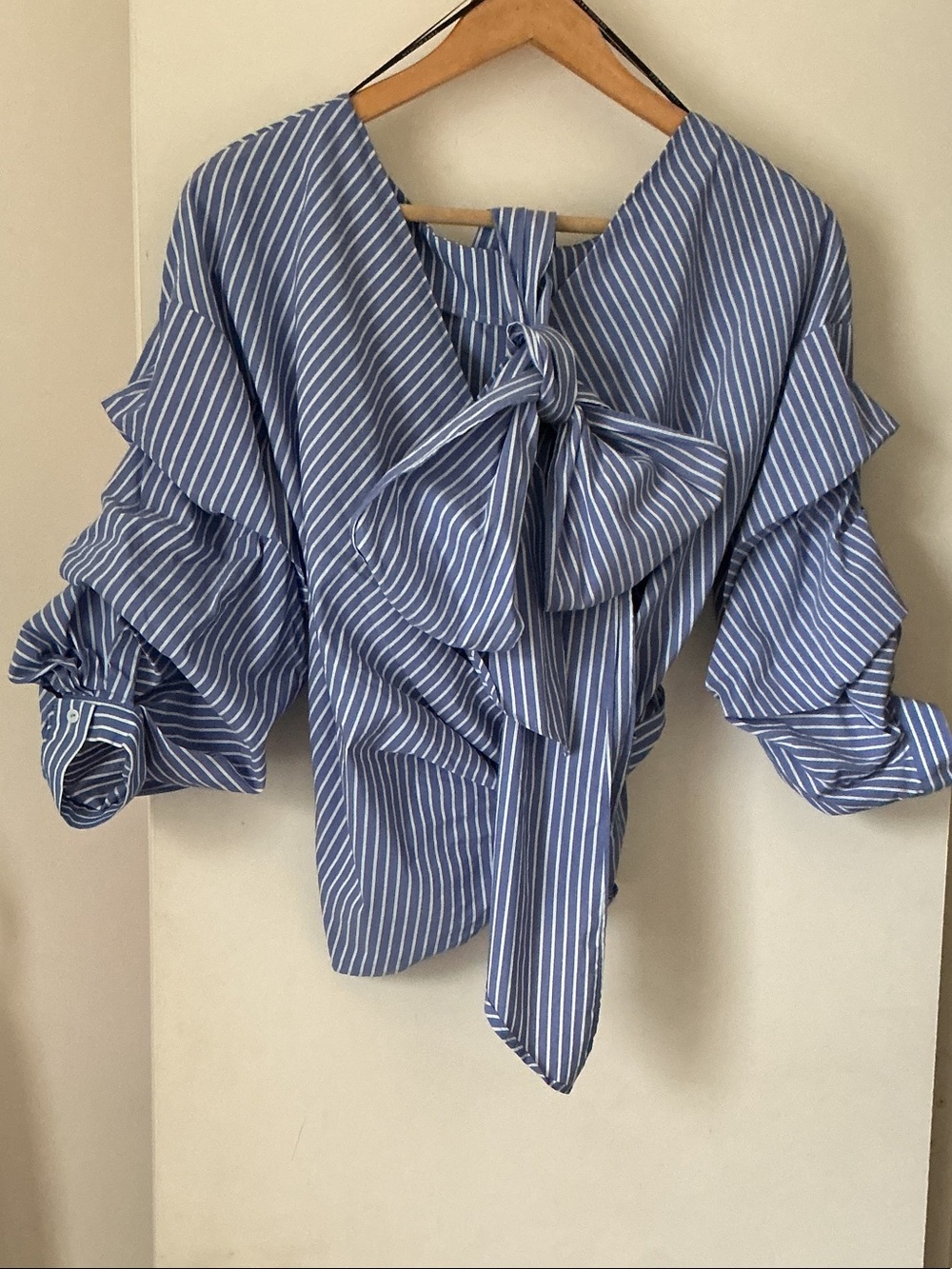 ZARA Striped Blue Bow-Front Ruffle Sleeve Women's Top